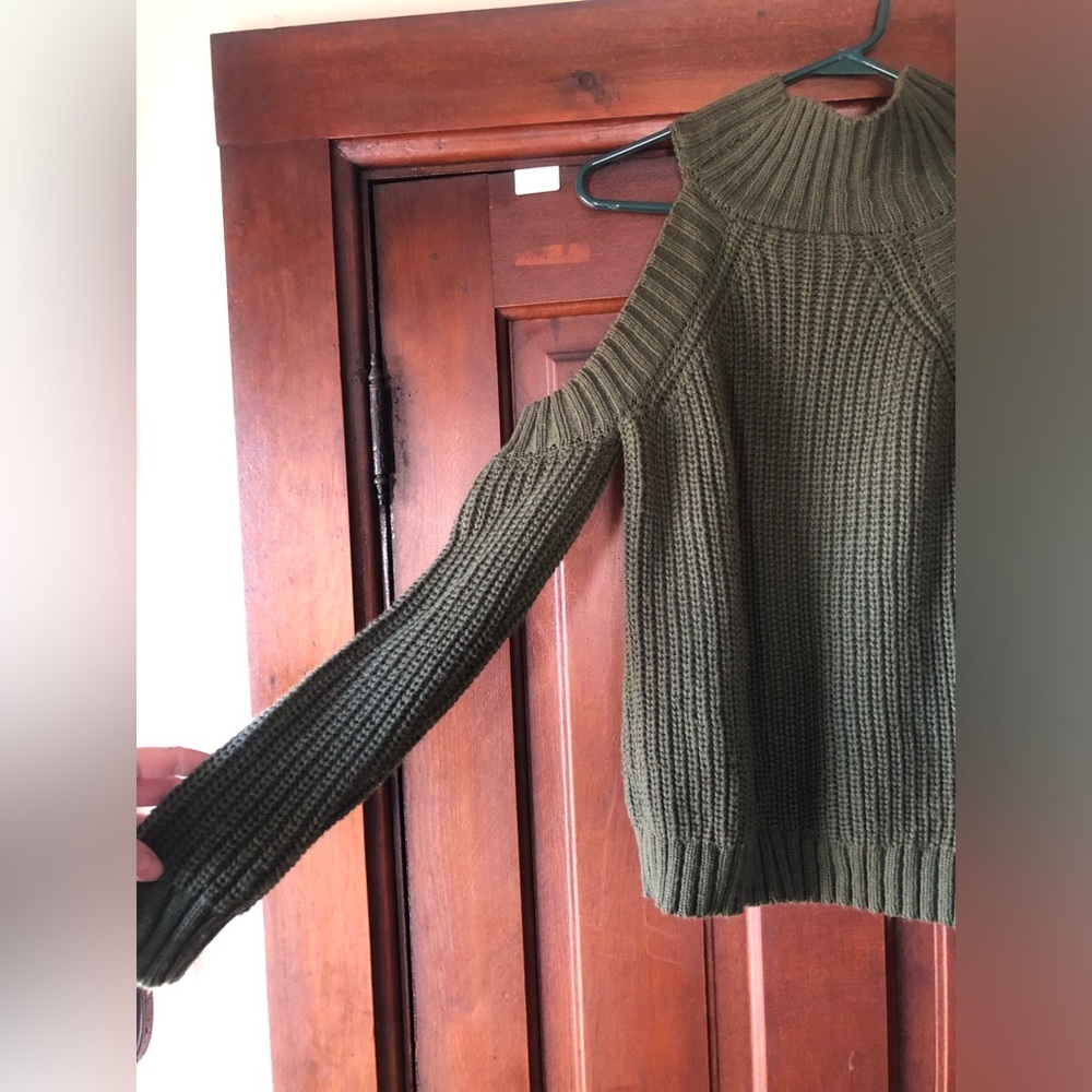Green Sweater!